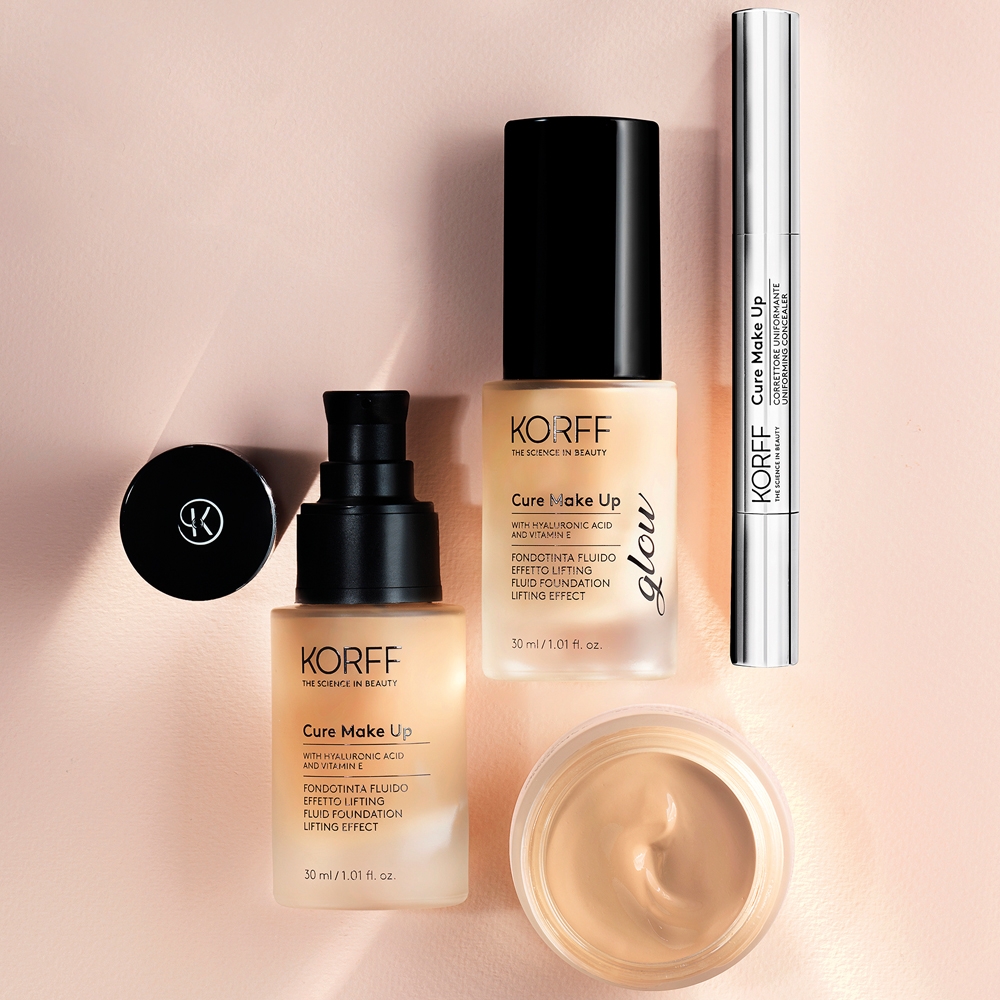 Korff Correttore Uniformante Viso in Penna 02