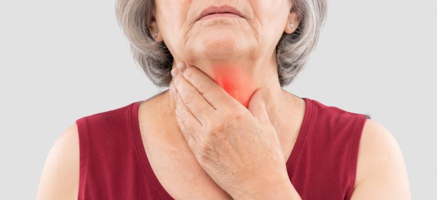 Acqua in gel, a cosa serve? Guida all'idratazione nei pazienti disfagici 