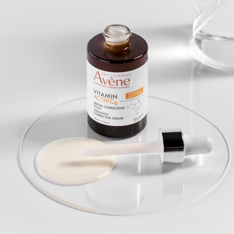 Eau Thermale Avène Vitamin Activ Cg Siero Correttore Luminosità, anti-età, 30ml 
