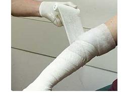 BENDA MEDICATA PRONTOZINK CUMAR IN GARZA IDROFILA CON OSSIDO DI ZINCO 10X500CM