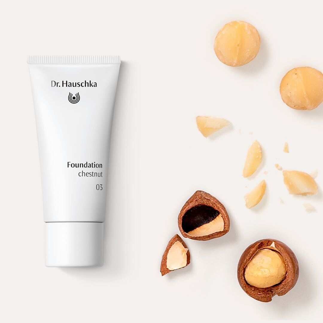 Dr. Hauschka - Foundation N.03 Chestnut 
