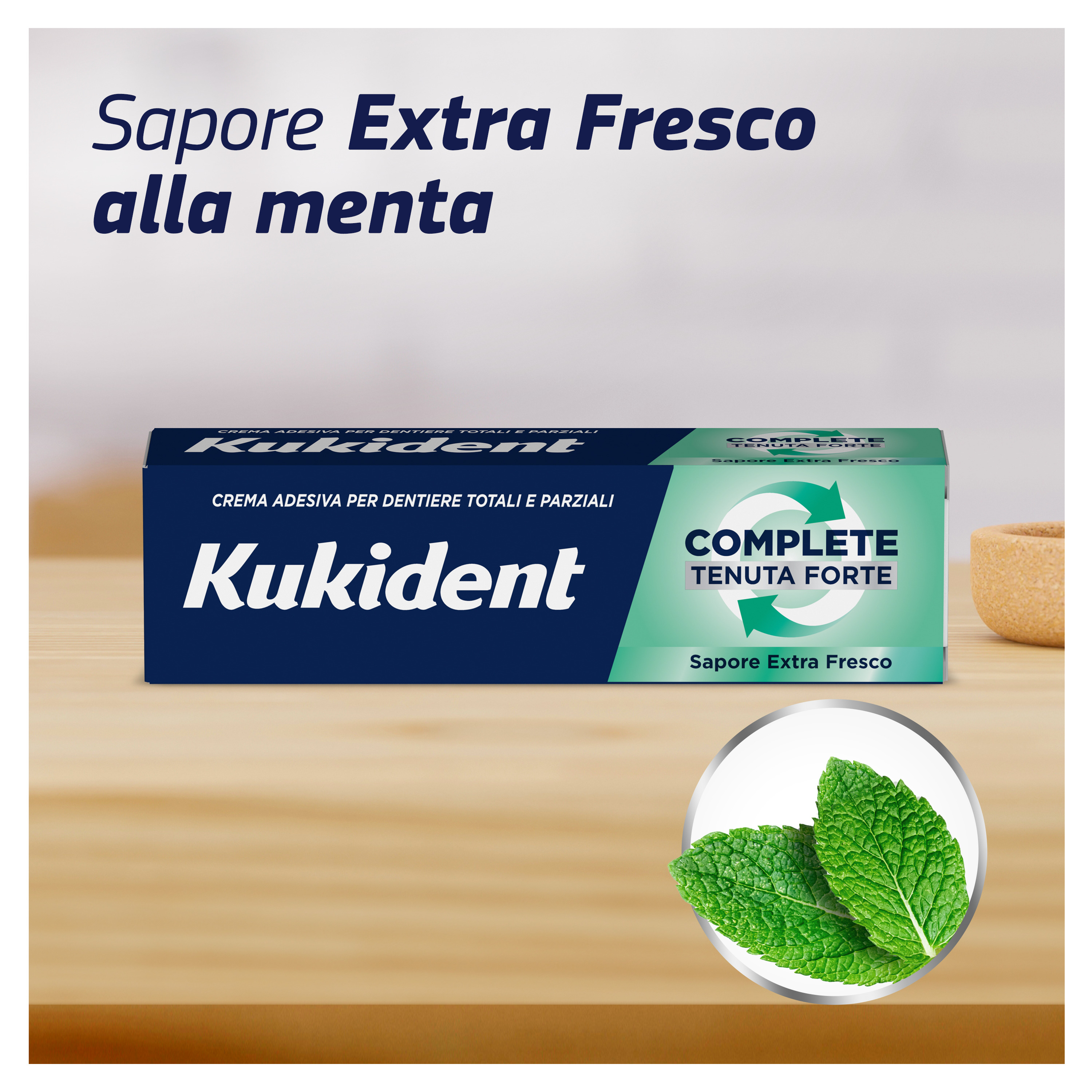 Kukident Complete Tenuta Forte Sapore Extra Fresco - Crema Adesiva Per Dentiere 47 g